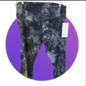 Nwt.Lululemon athletica  Marble Leggings - Black and Gray 20